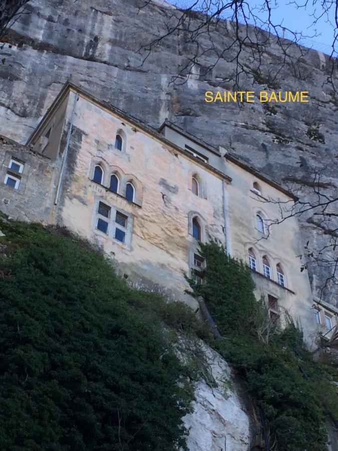 Villa Lou Gecko Йер Экстерьер фото